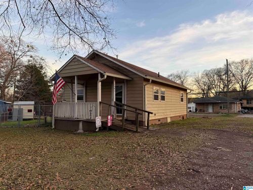 1541 26th Ave N, HUEYTOWN, AL, 35023-3361 | Card Image