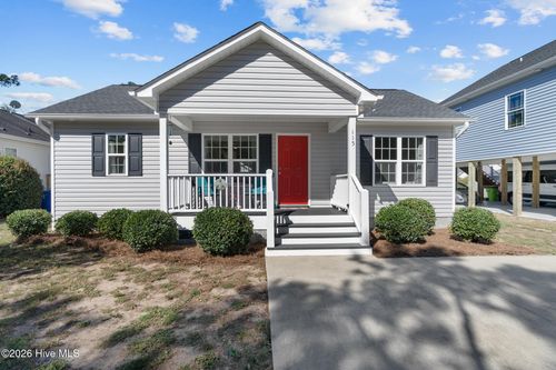 115 Nw 17th St, Oak Island, NC, 28465-7214 | Card Image