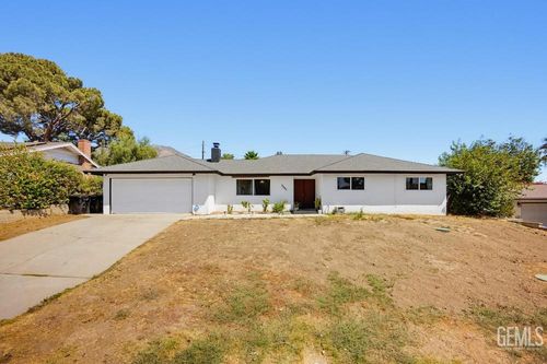2543 Spring Meadow Ln, Highland, CA, 92346-7208 | Card Image