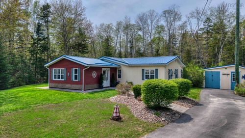 245 Forest Dr, New Germany, NS, B0R1E0 | Card Image