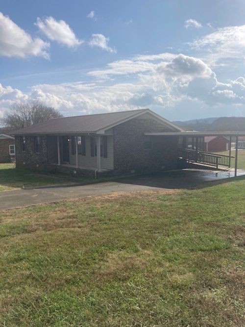 104 Wallace St, Woodbury, TN, 37190-1027 | Card Image