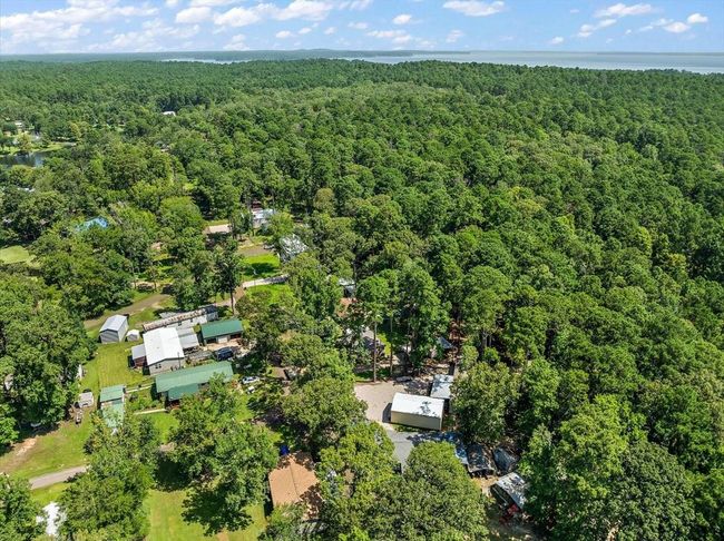 460 Timberlane Loop, House other with 2 bedrooms, 1 bathrooms and 3 parking in Hemphill TX | Image 17