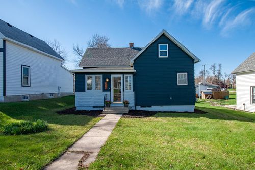 215 2nd Ave Nw, Rothsay, MN, 56579-4117 | Card Image
