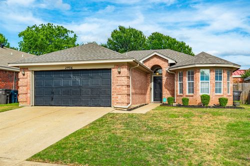 2956 Timber Creek Trl, Fort Worth, TX, 76118-7319 | Card Image