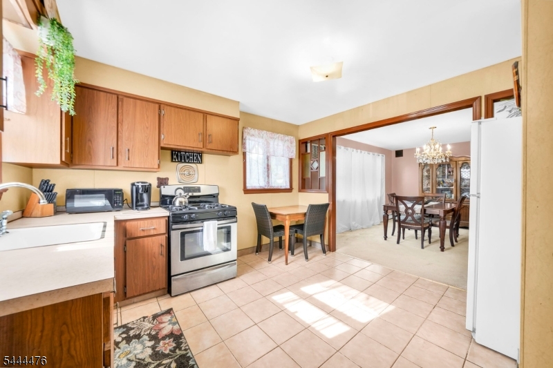 Residential in Clifton City 3