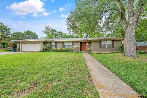 2220 Pollard Dr, Tyler, TX, 75701-5613 | Card Image