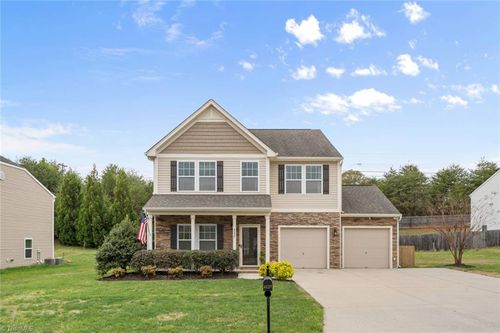 4227 Lochurst Dr, Pfafftown, NC, 27040-9821 | Card Image