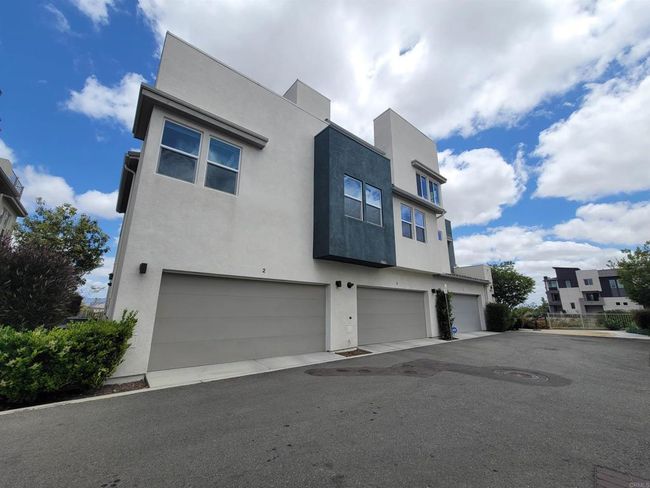 UNIT-2 - 2072 Tango Loop, Condo with 4 bedrooms, 3 bathrooms and 2 parking in Chula Vista CA | Image 42