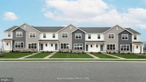 46 N Conifer Dr, ELIZABETHTOWN, PA, 17022-7501 | Card Image