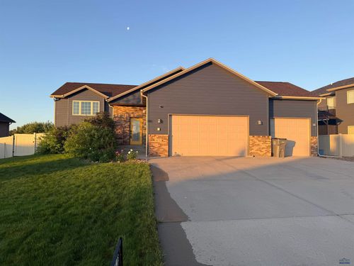 10175 Laramie Ln, Summerset, SD, 57718-4701 | Card Image