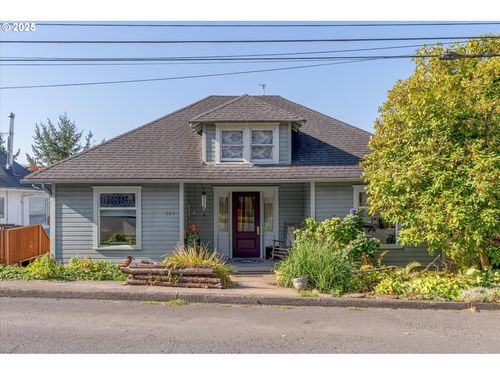 380 Columbia St, Cathlamet, WA, 98612-9500 | Card Image