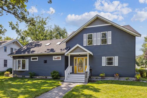 616 Brown St Sw, Hutchinson, MN, 55350-2819 | Card Image