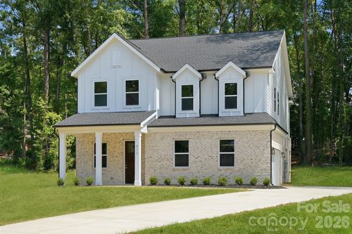 612 Camelot Dr, Salisbury, NC, 28144-9418 | Card Image