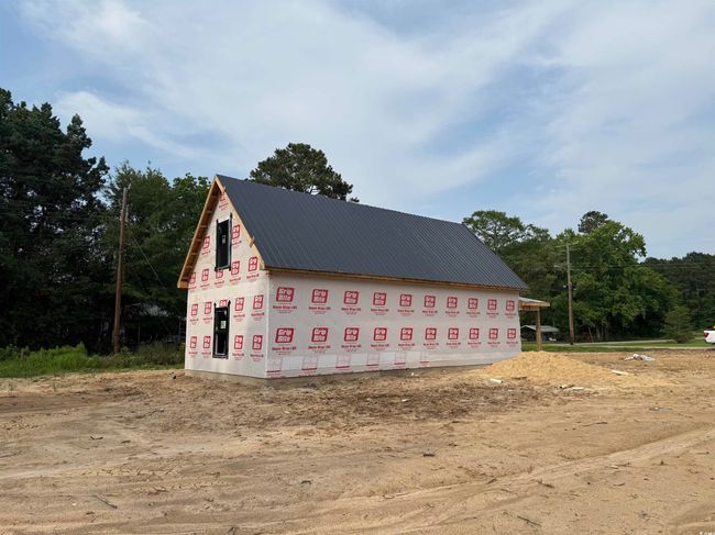 402 S Magnolia Ave, House other with 3 bedrooms, 3 bathrooms and 5 parking in Andrews SC | Image 4