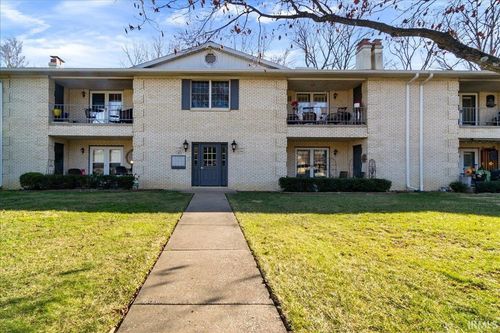 6742 Newburgh Rd, Evansville, IN, 47715-4466 | Card Image