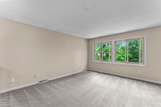 4252 Thornhill Ln, Townhouse with 3 bedrooms, 2 bathrooms and null parking in Vadnais Heights MN | Image 23