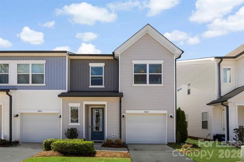 9049 Widden Way, Charlotte, NC, 28269-4930 | Card Image