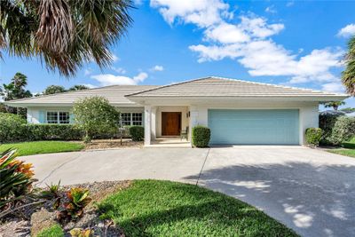 1033 Crescent Beach Road, House other with 3 bedrooms, 2 bathrooms and null parking in Vero Beach FL | Image 1