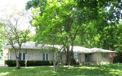 3916 Fairway Dr, Canfield, OH, 44406-9056 | Card Image