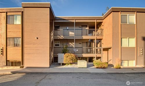 311-429 King Street, Wenatchee, WA, 98801 | Card Image