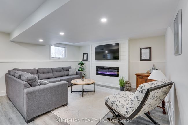 73 Sunset Ave, House other with 4 bedrooms, 3 bathrooms and 4 parking in Warwick ON | Image 28