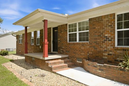 2025 Hawk St Se, Cleveland, TN, 37323-7620 | Card Image