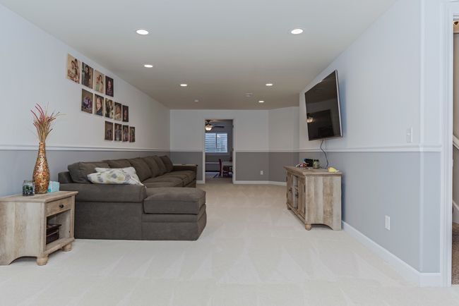 1619 W Meadowlark Dr, Home with 3 bedrooms, 3 bathrooms and null parking in Pontiac IL | Image 36