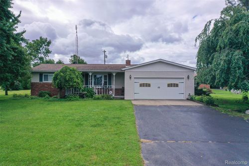 5067 Hemingway Lake Rd, Otter Lake, MI, 48464-9502 | Card Image