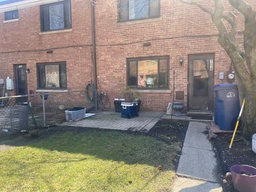 704 Dodge Ave, Evanston, IL, 60202-1922 | Card Image