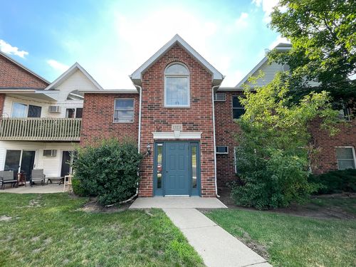 apt-1b-1373 Cunat Ct, Lake In The Hills, IL, 60156-6105 | Card Image