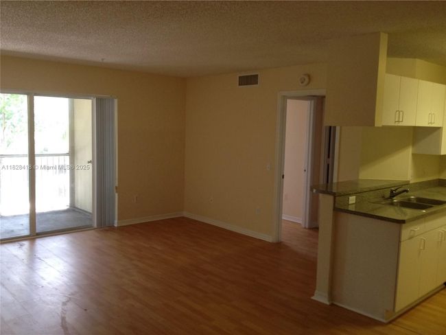 APT-308 - 470 S Park Rd, Condo with 2 bedrooms, 2 bathrooms and null parking in Hollywood FL | Image 6