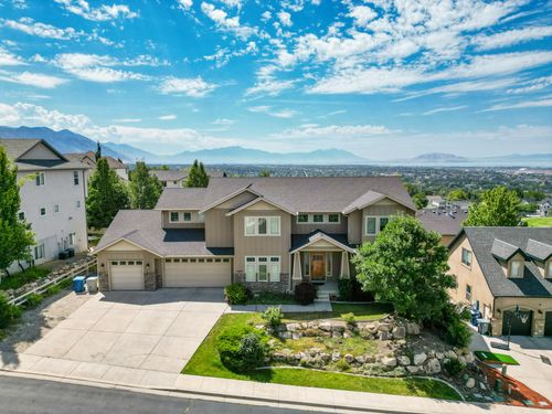 1566 E 300 S, Pleasant Grove, UT, 84062-3204 | Card Image