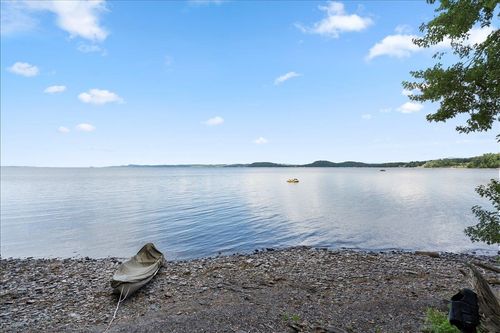 230 Pine Meadow Dr, Colchester, VT, 05446-9617 | Card Image