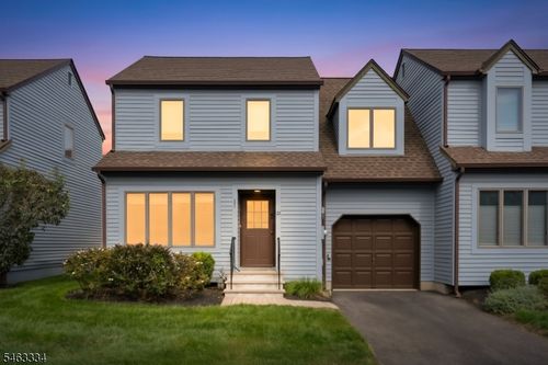 21 Village Park Ct, Scotch Plains, NJ, 07076-1114 | Card Image