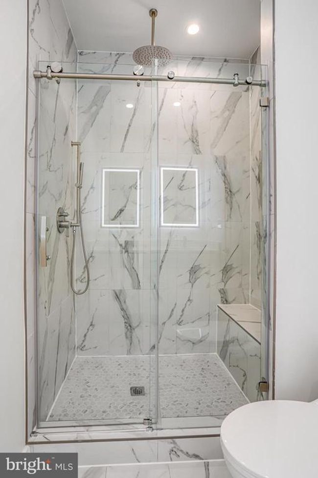 4902 D St Se, Townhouse with 5 bedrooms, 4 bathrooms and null parking in WASHINGTON DC | Image 57