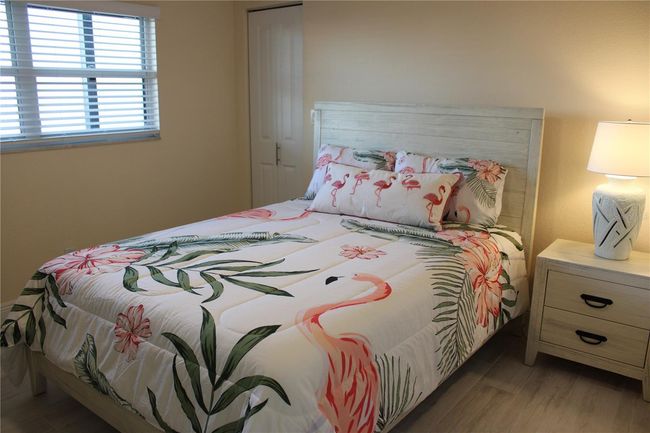 Guest Bedroom Queen size bed | Image 15