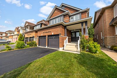 494 Rougewalk Dr, House other with 4 bedrooms, 5 bathrooms and 4 parking in Pickering ON | Image 2