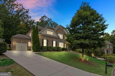 1725 Bramble Bush Way, House other with 6 bedrooms, 5 bathrooms and 3 parking in Suwanee GA | Image 3