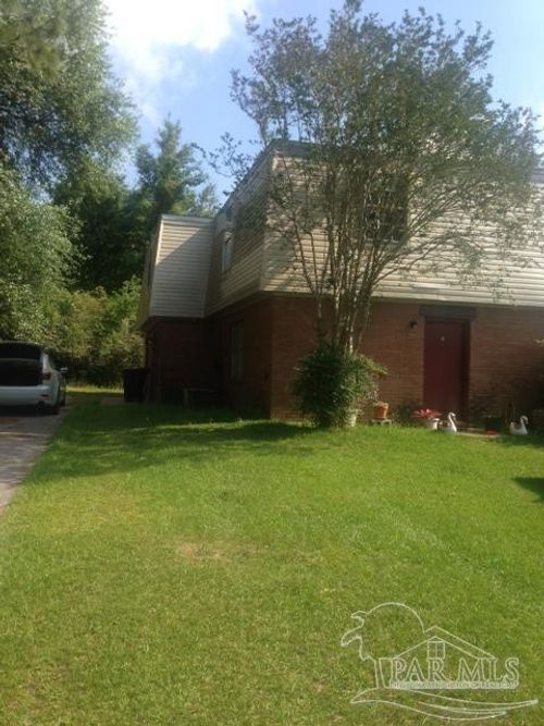 c-1011 Lake Dr, Cantonment, FL, 32533-9080 | Card Image