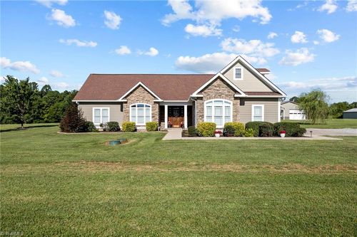 3573 Covington Trl, Mebane, NC, 27302-9826 | Card Image