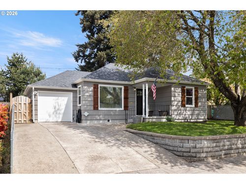 9045 Se Alder St, Portland, OR, 97216 | Card Image