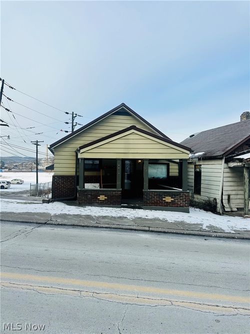 407 Main St, Follansbee, WV, 26037-1521 | Card Image