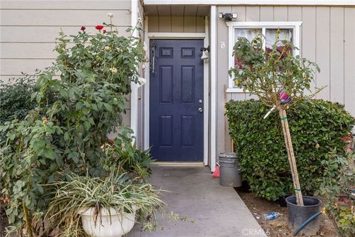 2549 7th St, Wasco, CA, 93280-1565 | Card Image