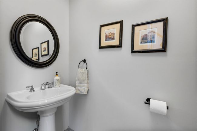 Powder Room | Image 16