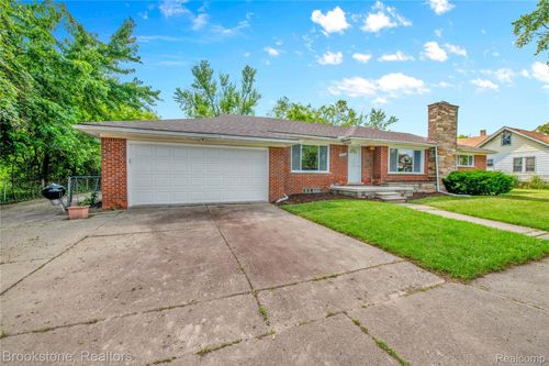 18461 Sunset St, Detroit, MI, 48234-2041 | Card Image