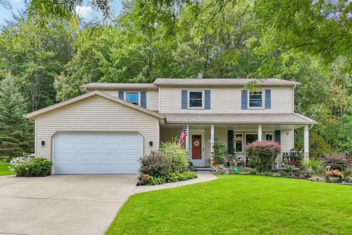 4525 Wood Thrush Dr, Parma, OH, 44134-4670 | Card Image