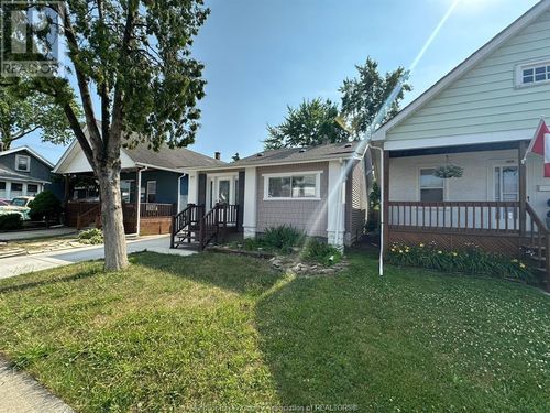 1479 Lillian Ave, Windsor, ON, N8X4A7 | Card Image