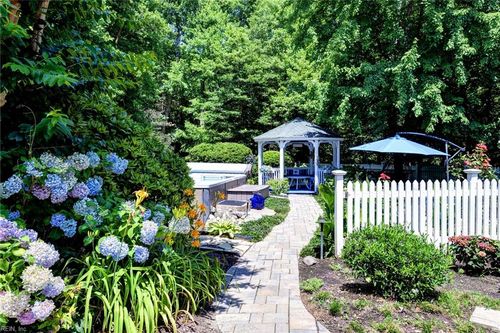 2093 Harpers Ml, WILLIAMSBURG, VA, 23185-7520 | Card Image