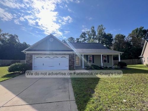 1233 Screech Owl Dr, Hope Mills, NC, 28348-9572 | Card Image