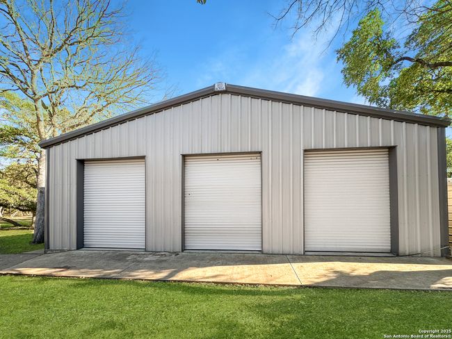 565 Red Bluff Ranch Rd, House other with 3 bedrooms, 3 bathrooms and null parking in Pipe Creek TX | Image 19